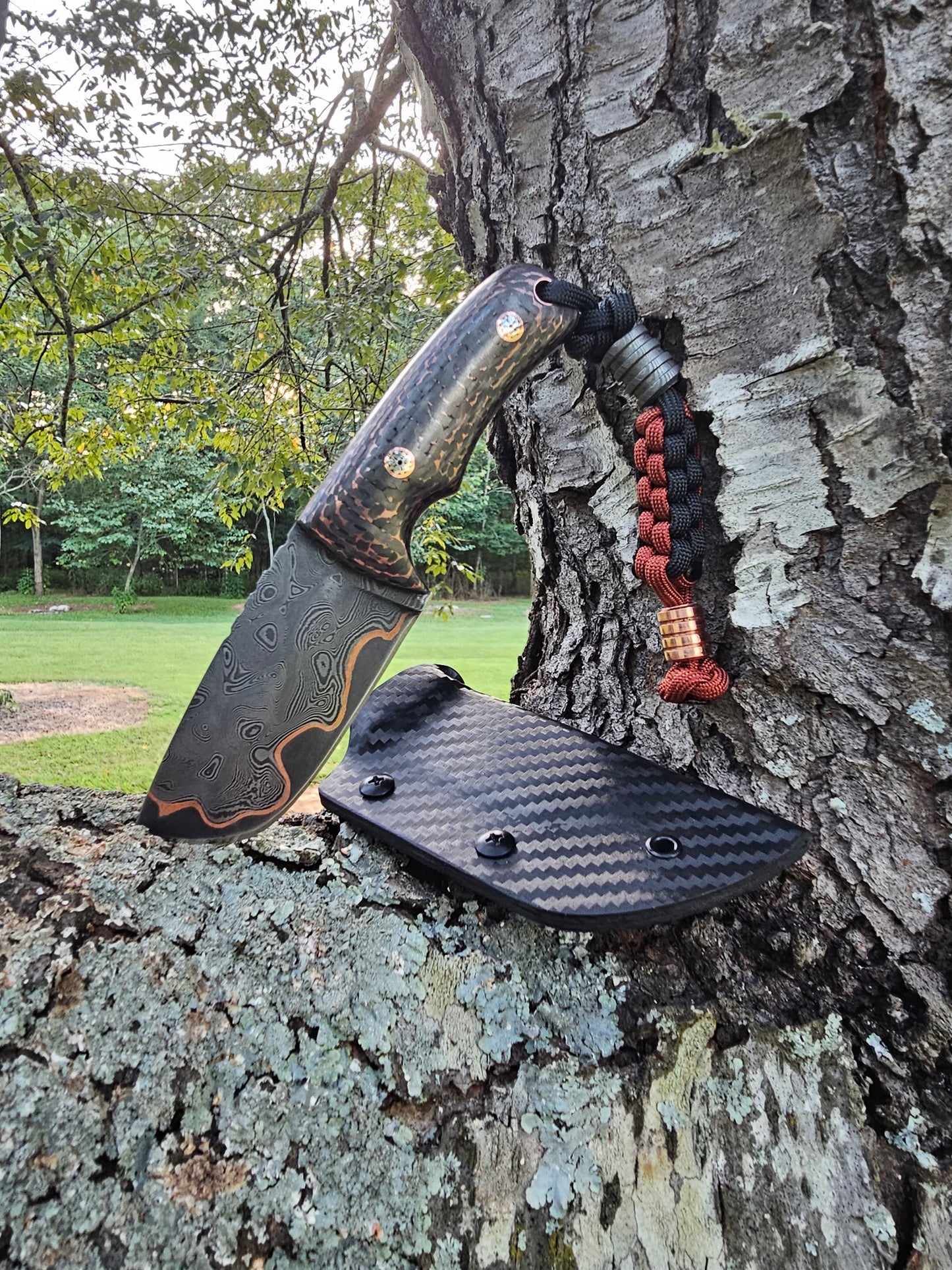 Compact Damascus Knife – Copperstrike with Carbon Fiber