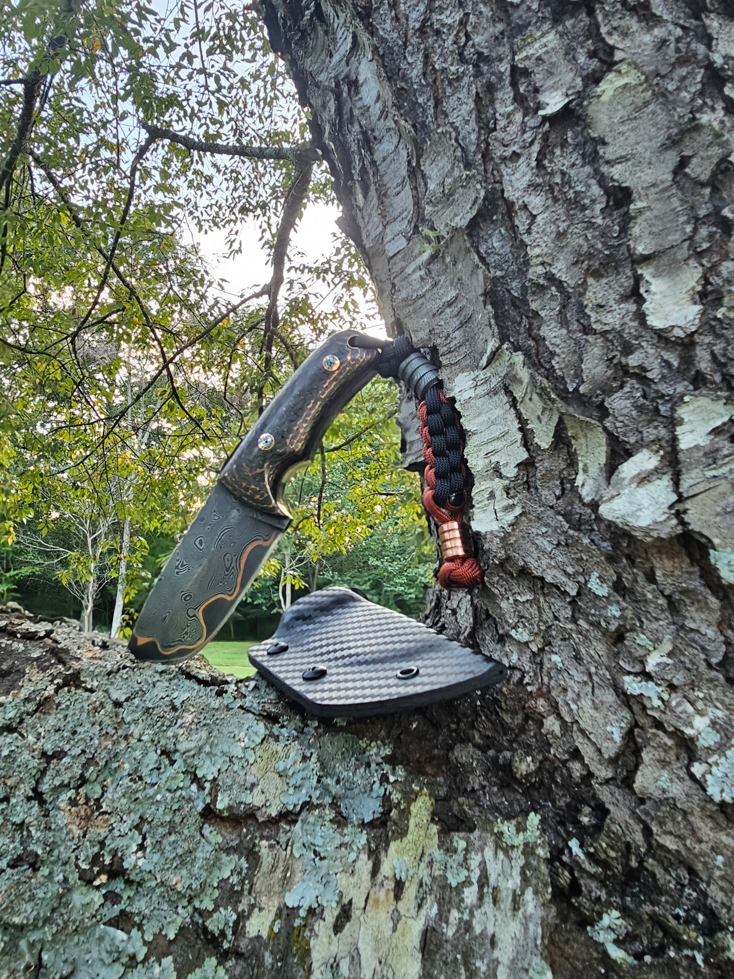 Compact Damascus Knife – Copperstrike with Carbon Fiber