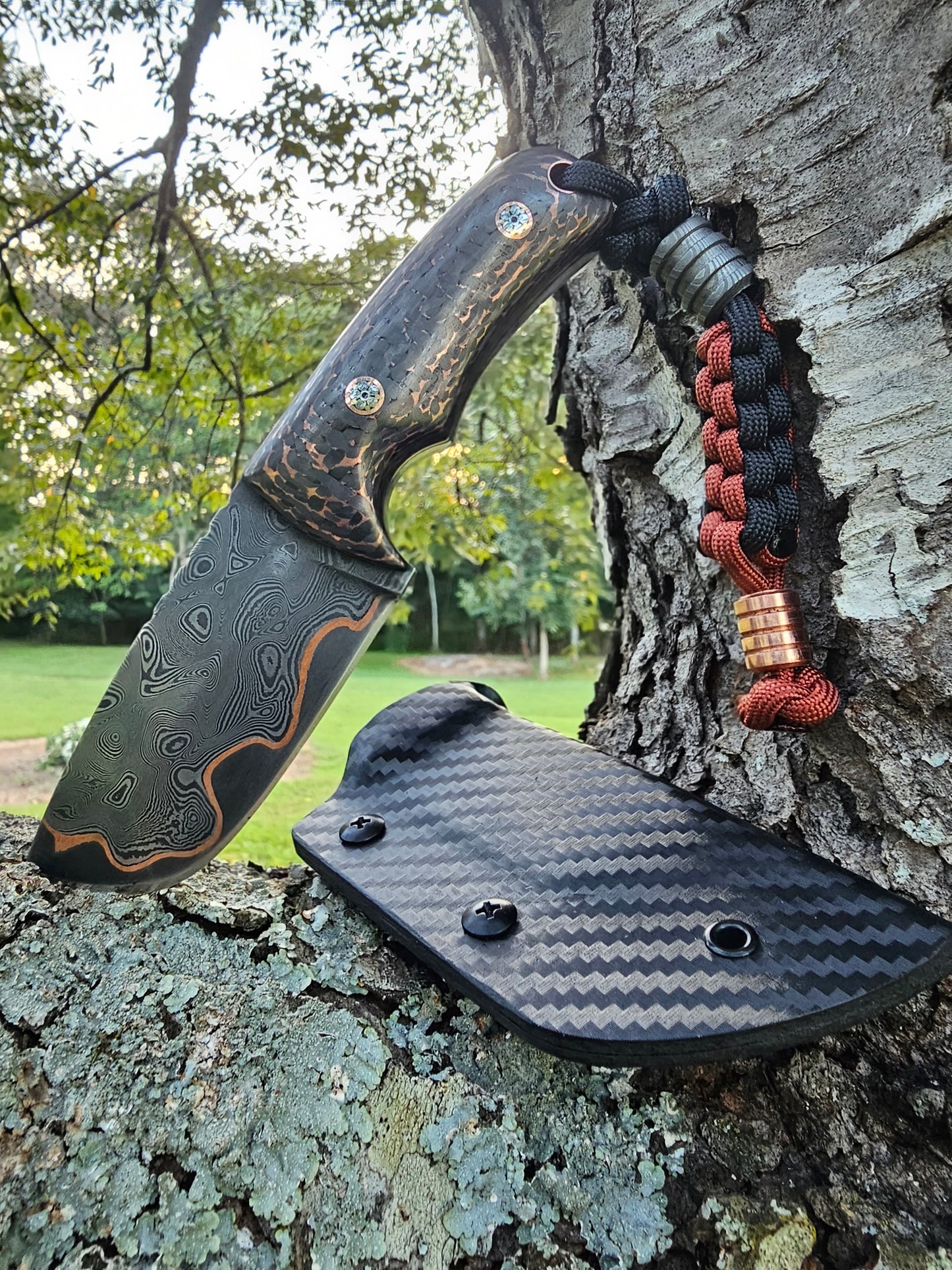 Compact Damascus Knife – Copperstrike with Carbon Fiber