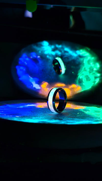 🌈Multicolor Glow Opal Ring – White Ceramic Band✨