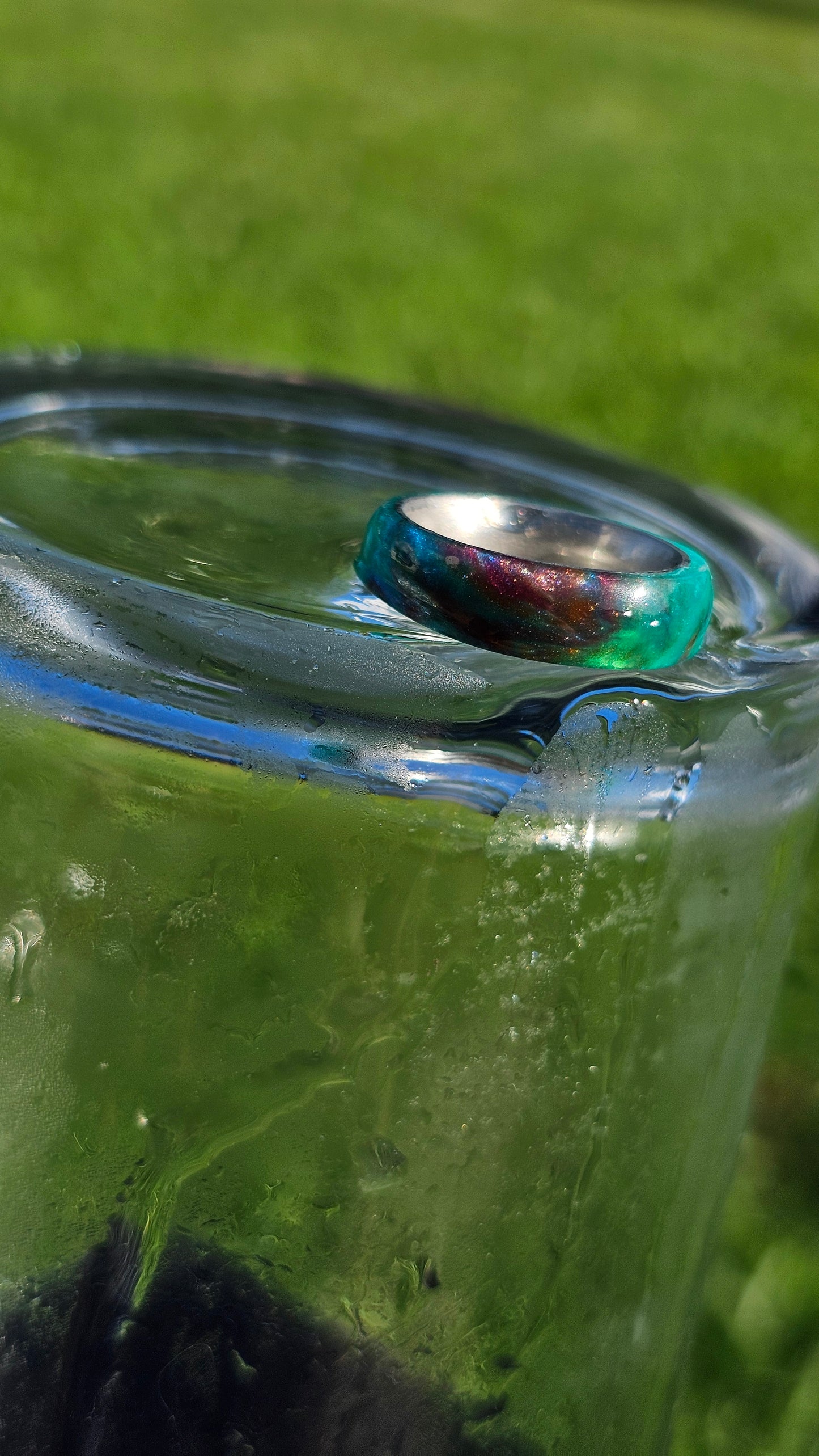 Prism Forge – Color-Shift Ring with Cosmic Texture