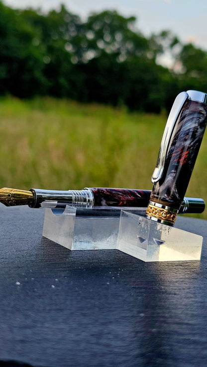 Luxury Marbled Fountain Pen – Executive Writing Instrument with Gold & Silver Accents