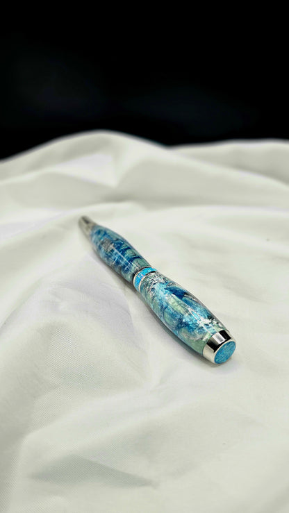 One Of a Kind Handmade Fountain pen with Hand-Poured Resin and a Custom-made Collar