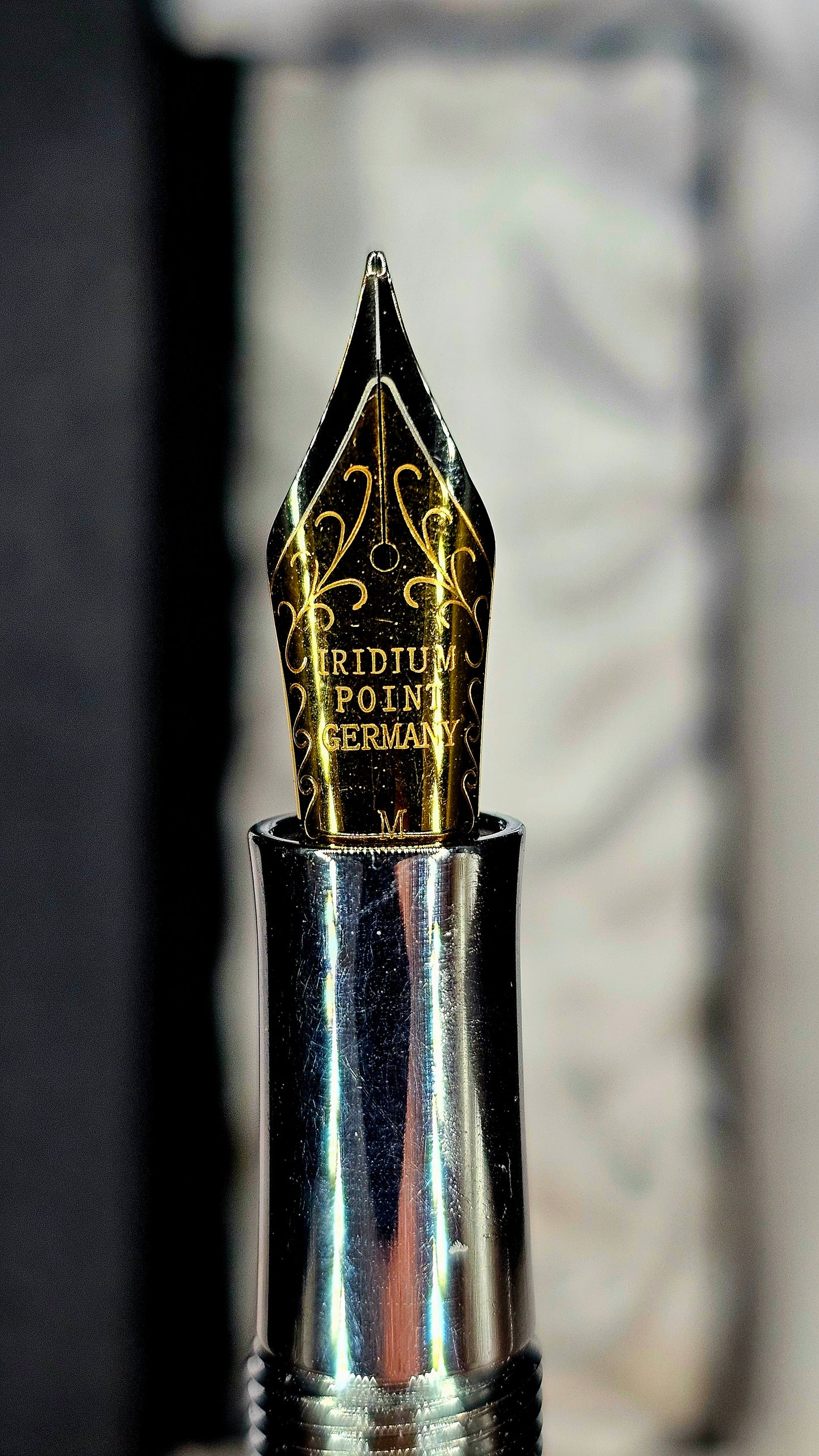 Handmade Majestic Fountian pen With a Hand-poured Resin.