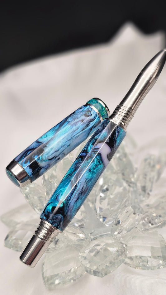 𝒯𝒾𝒹𝒶𝓁 𝒮𝓊𝓇𝒻 One of a kind fountain or roller ball pen