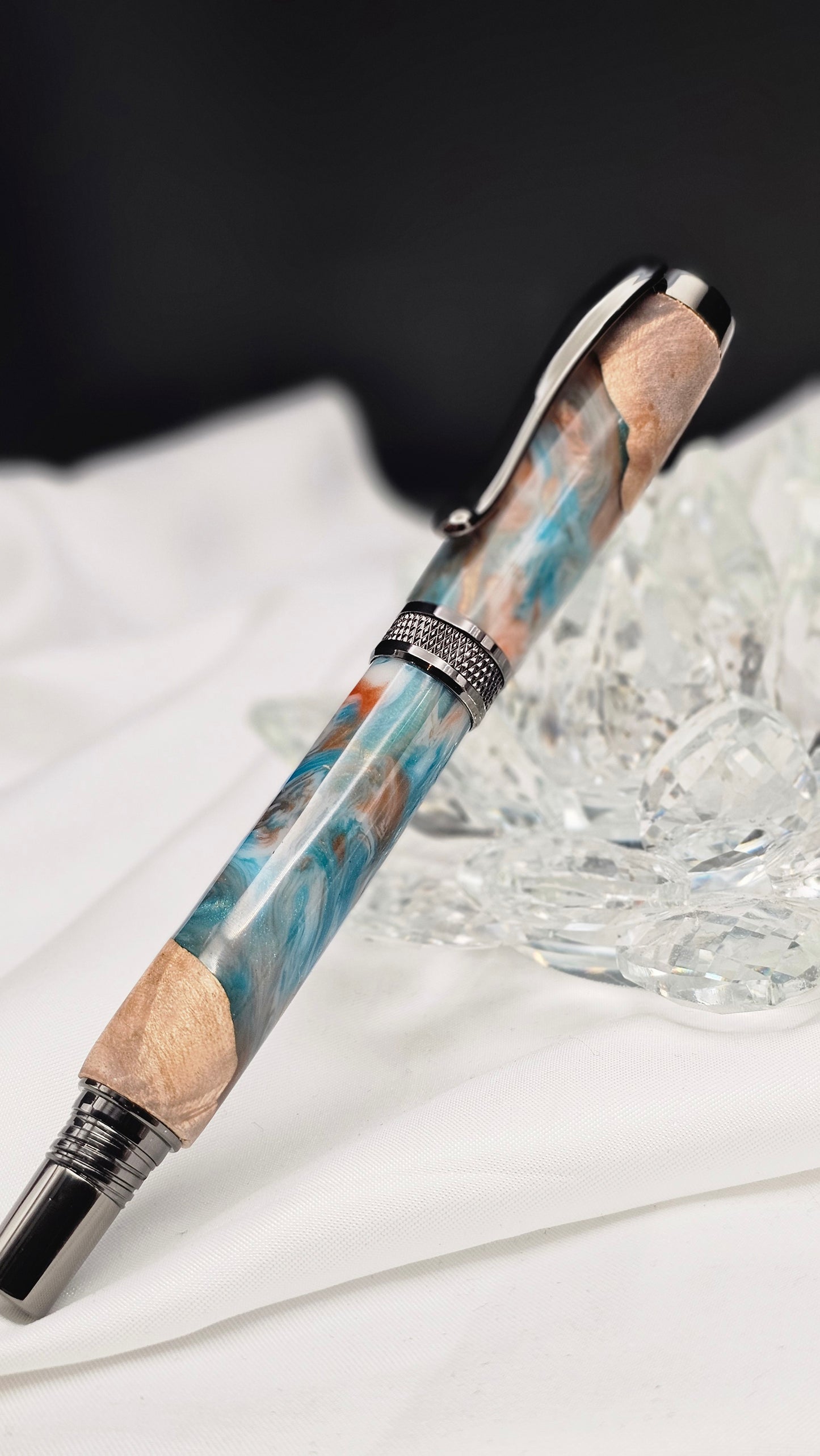 Hybrid rollerball or Fountain pen