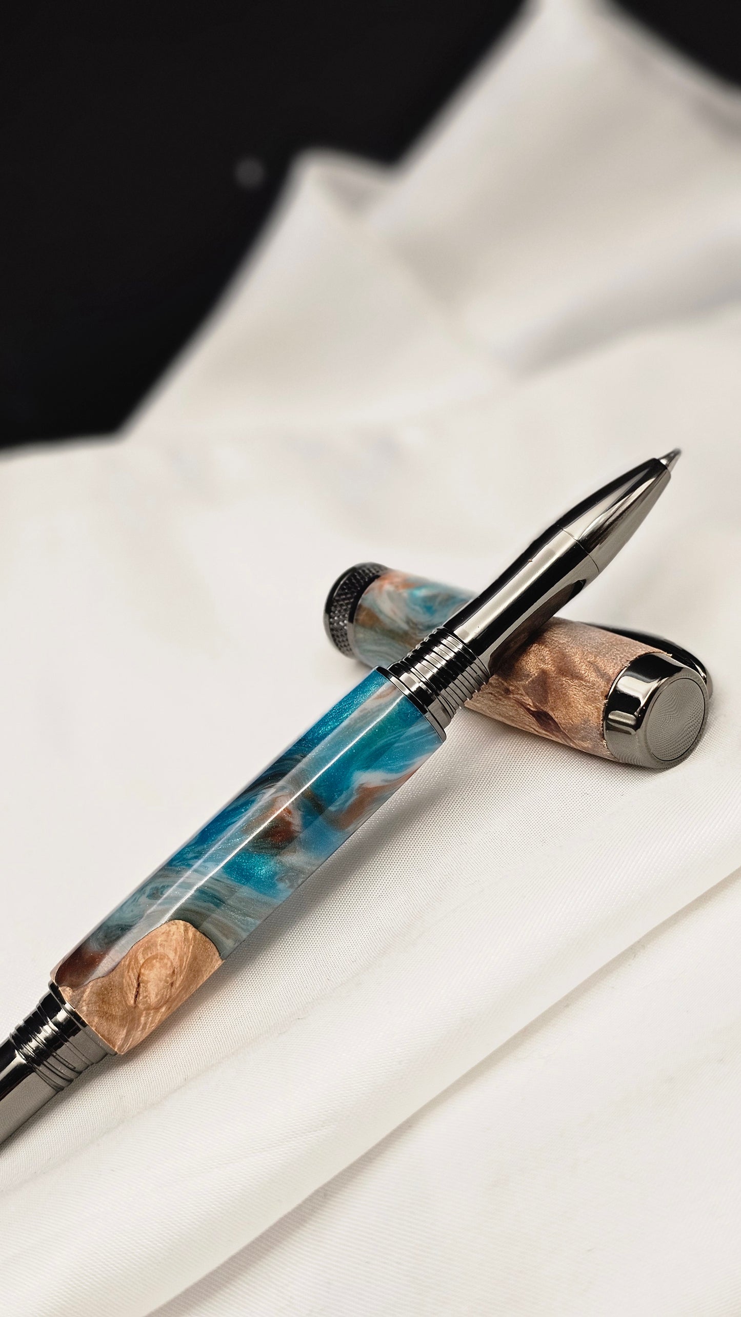 Hybrid rollerball or Fountain pen