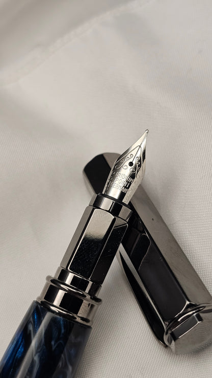 Hand-poured Resin Vertex Fountain pen