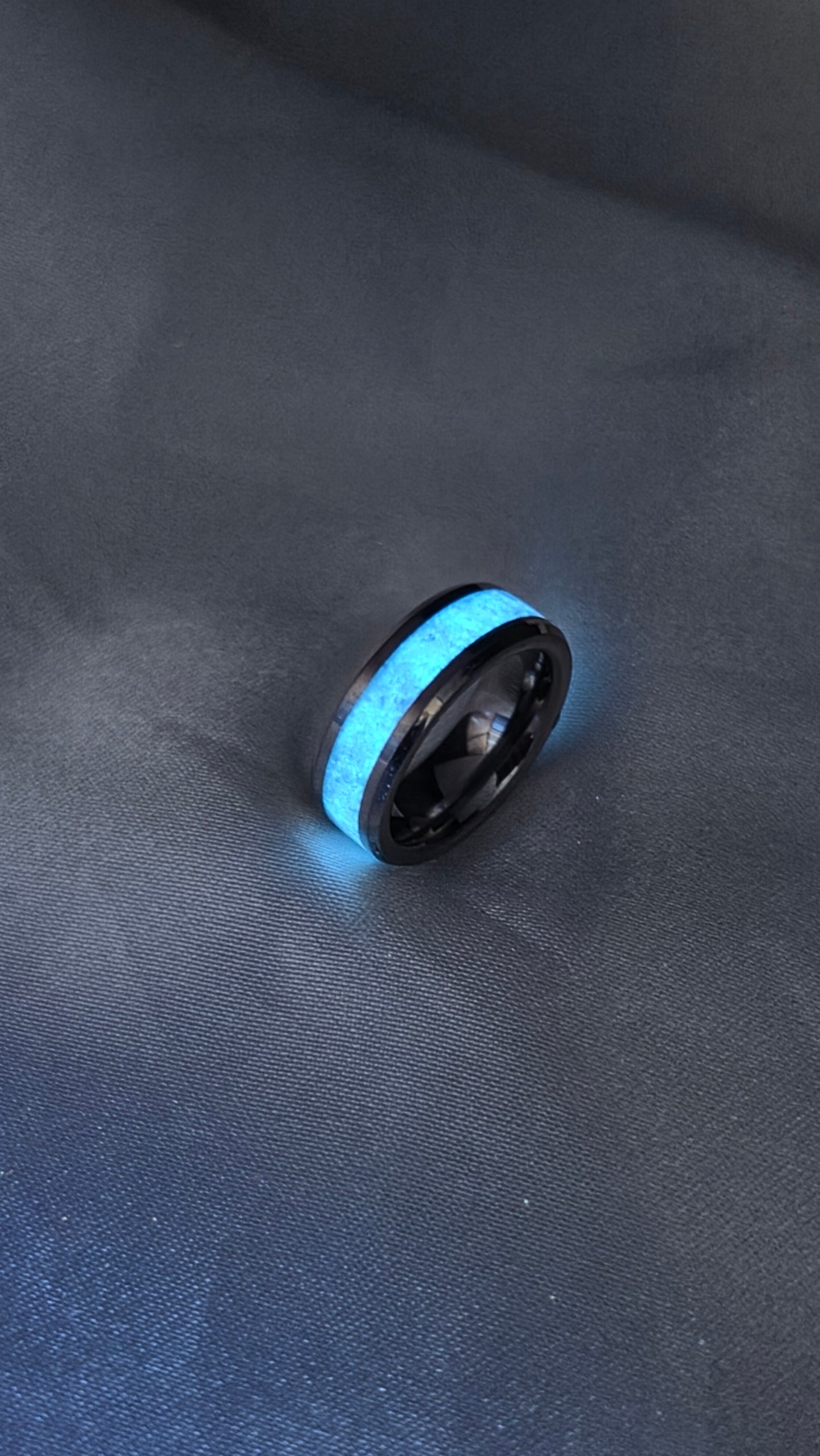 Tungsten light and Dark Ring set