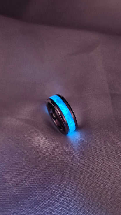Tungsten light and Dark Ring set