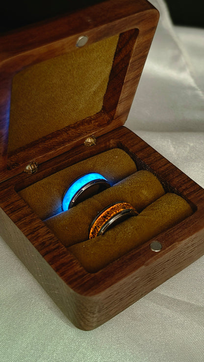 Tungsten light and Dark Ring set