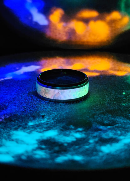 🌈Multicolor Glow Opal Ring – White Ceramic Band✨